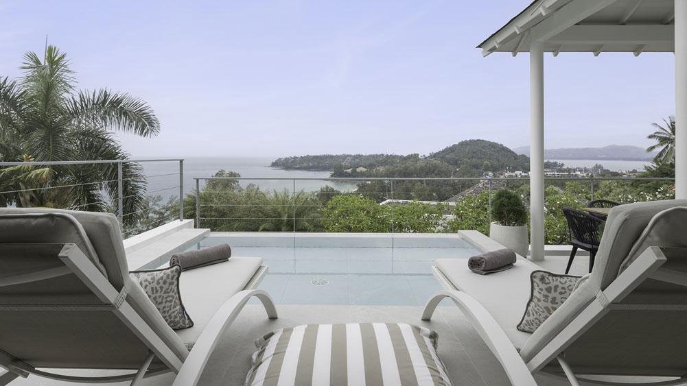 Surin Seaview Villa - Plunge pool with a majestic ocean view